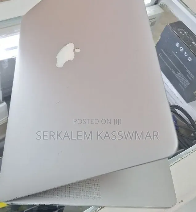 New Laptop Apple MacBook Pro 2014 16GB Intel Core i7 SSD 256GB