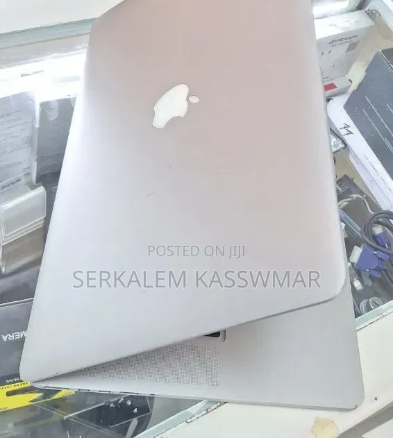 New Laptop Apple MacBook Pro 2014 16GB Intel Core i7 SSD 256GB