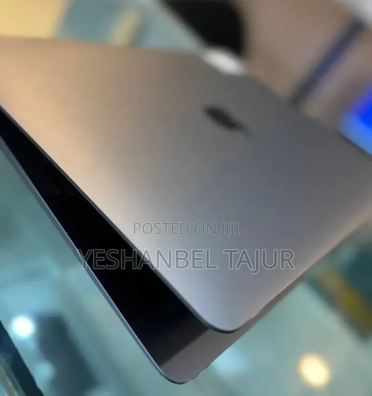 New Laptop Apple MacBook Air 2020 M1 8GB Apple M1 SSD 512GB