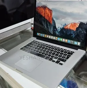 New Laptop Apple MacBook Pro 2015 16GB Intel Core i7 SSD 256GB