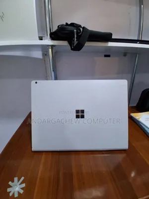 Laptop Microsoft Surface Book 2 16GB Intel Core i7 SSD 512GB