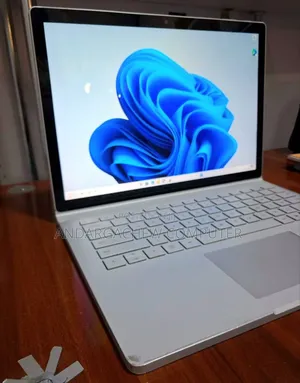 Laptop Microsoft Surface Book 2 16GB Intel Core i7 SSD 512GB