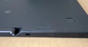 New Laptop HP Pro X2 612 G2 8GB Intel Core i7 SSD 256GB