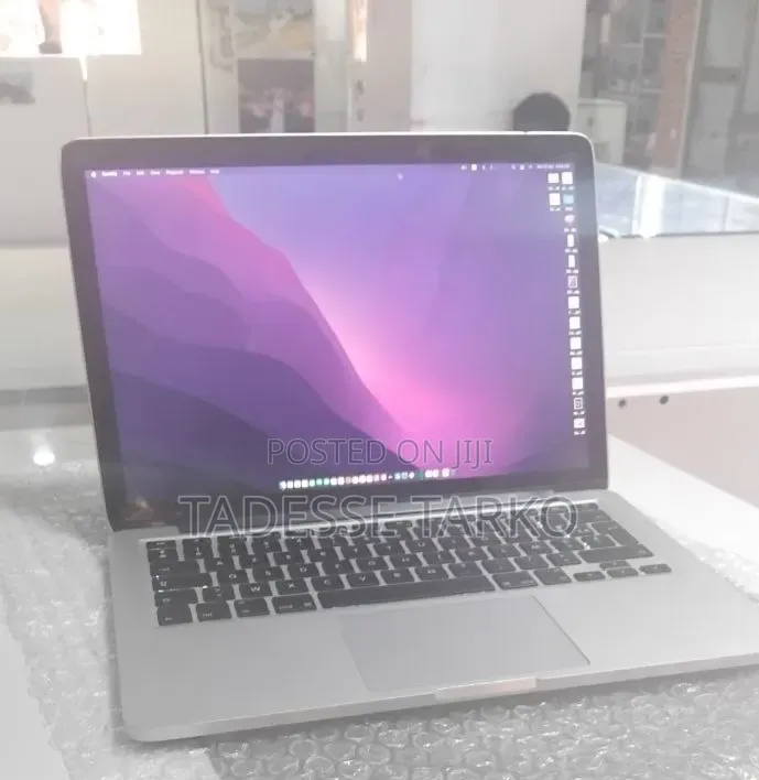 New Laptop Apple MacBook Pro 2015 8GB Intel Core i5 SSD 128GB