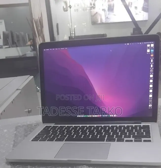 New Laptop Apple MacBook Pro 2015 8GB Intel Core i5 SSD 128GB
