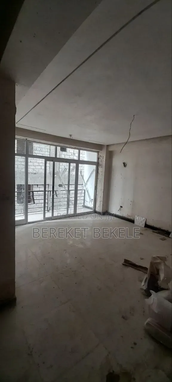 2bdrm Apartment in Shoa Homes Real, Bole for sale