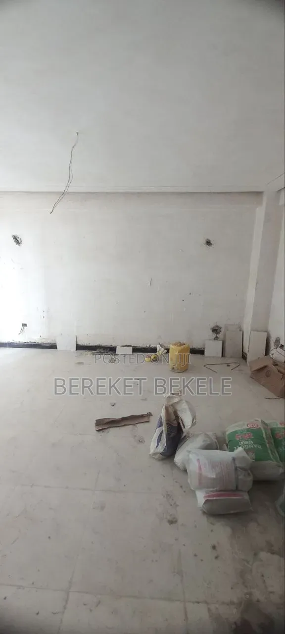 2bdrm Apartment in Shoa Homes Real, Bole for sale