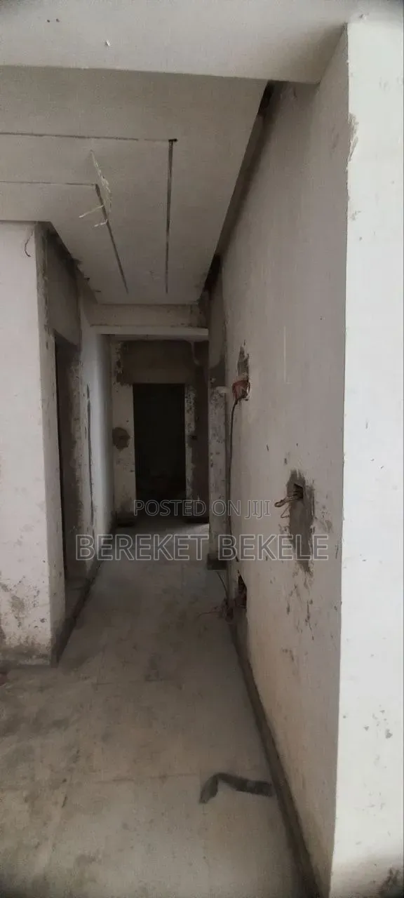 2bdrm Apartment in Shoa Homes Real, Bole for sale