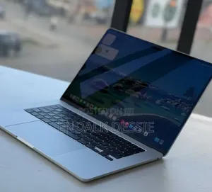 New Laptop Apple MacBook Air 2022 M2 8GB Apple M2 SSD 512GB