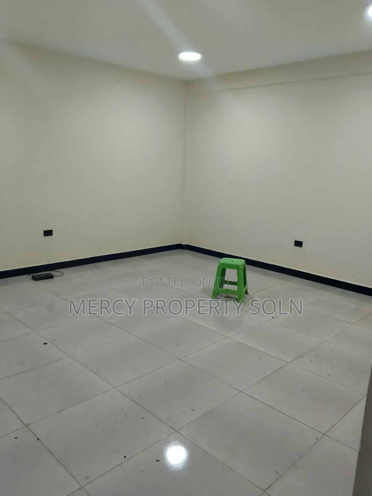 መጋዘን ኪራይ ቃሊቲ አአ በቂ ቢሮ ያለው Warehouse for Lease With G+1 Office