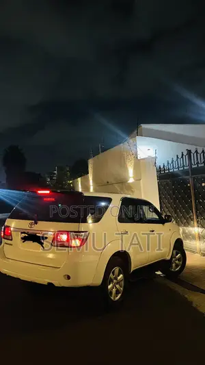 Toyota Fortuner 2012 White