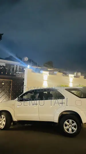 Toyota Fortuner 2012 White