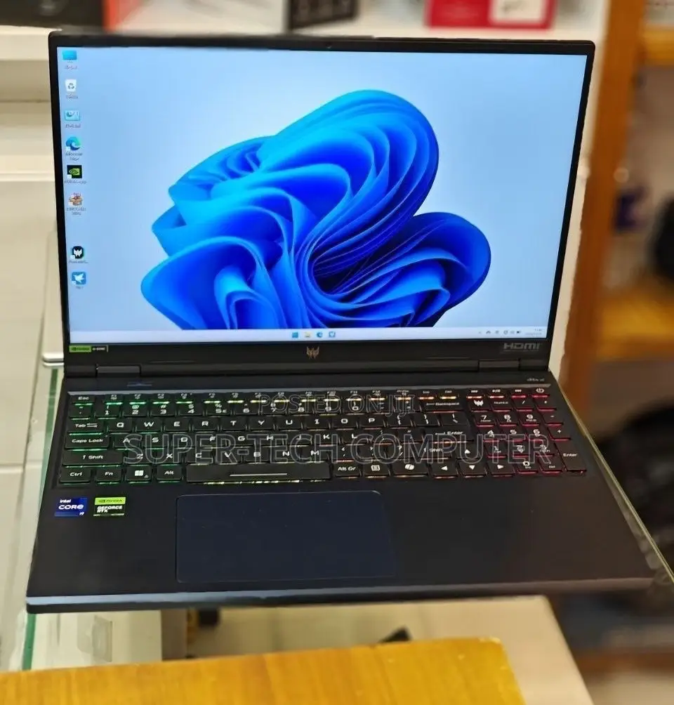 New Laptop Acer Predator Helios 300 16GB Intel Core i9 SSD 1T