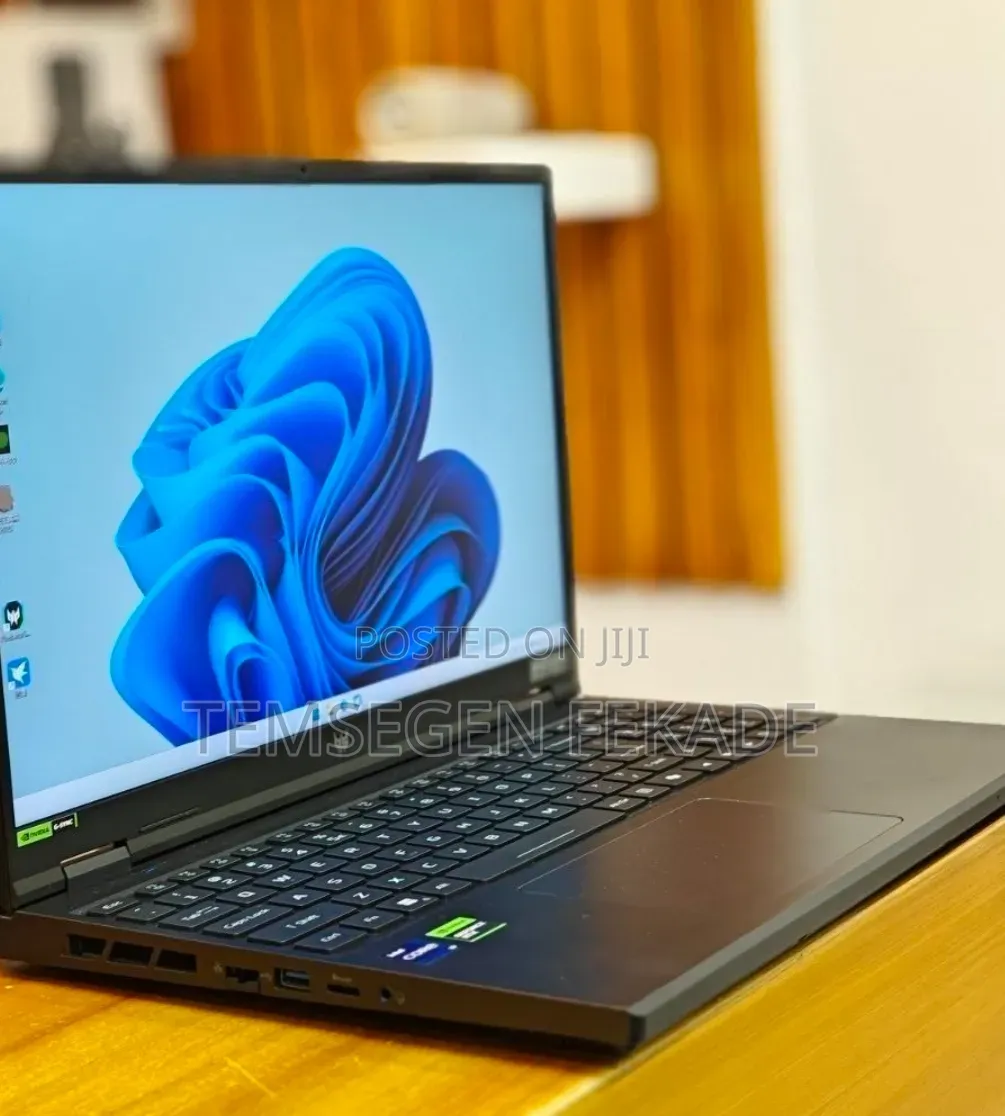 New Laptop Acer Predator Helios 300 16GB Intel Core i9 SSD 1T