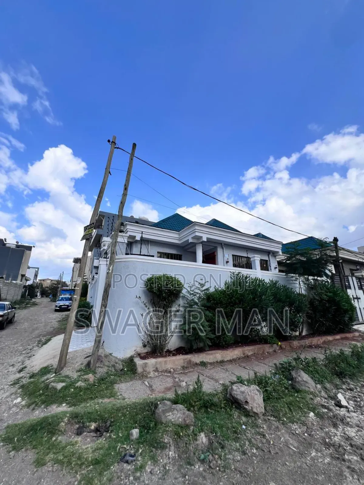 Furnished 5bdrm Villa in Ayat Hose Area, Yeka for sale