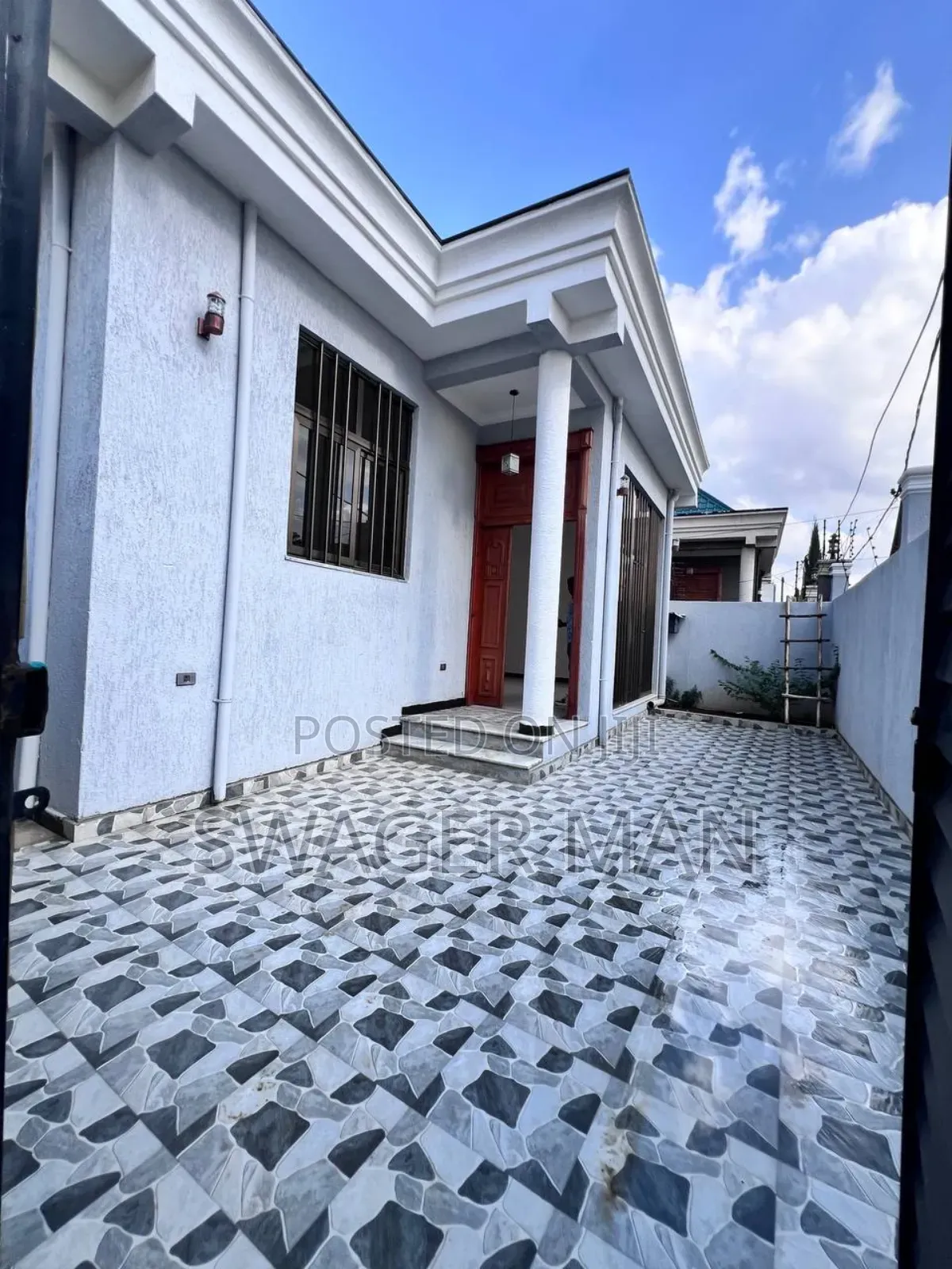 Furnished 5bdrm Villa in Ayat Hose Area, Yeka for sale