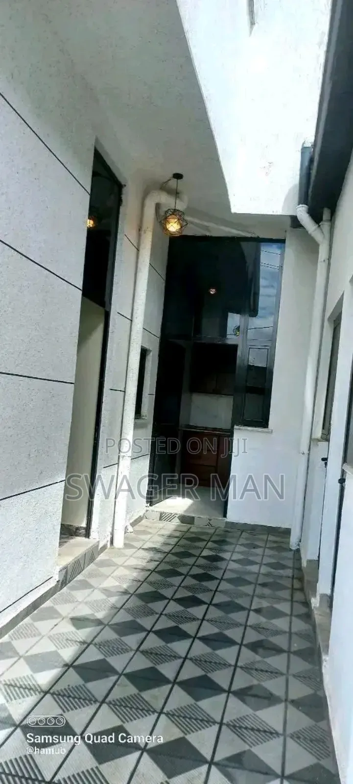 Furnished 5bdrm Villa in Ayat Hose Area, Yeka for sale