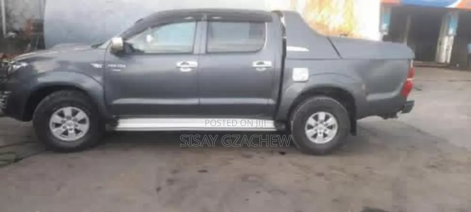 Toyota Hilux 2.5 D-4D 4X4 SRX 2010 Black