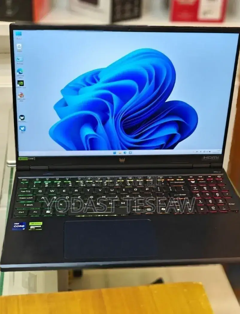 New Laptop Acer Predator Helios 300 16GB Intel Core i9 SSD 1T