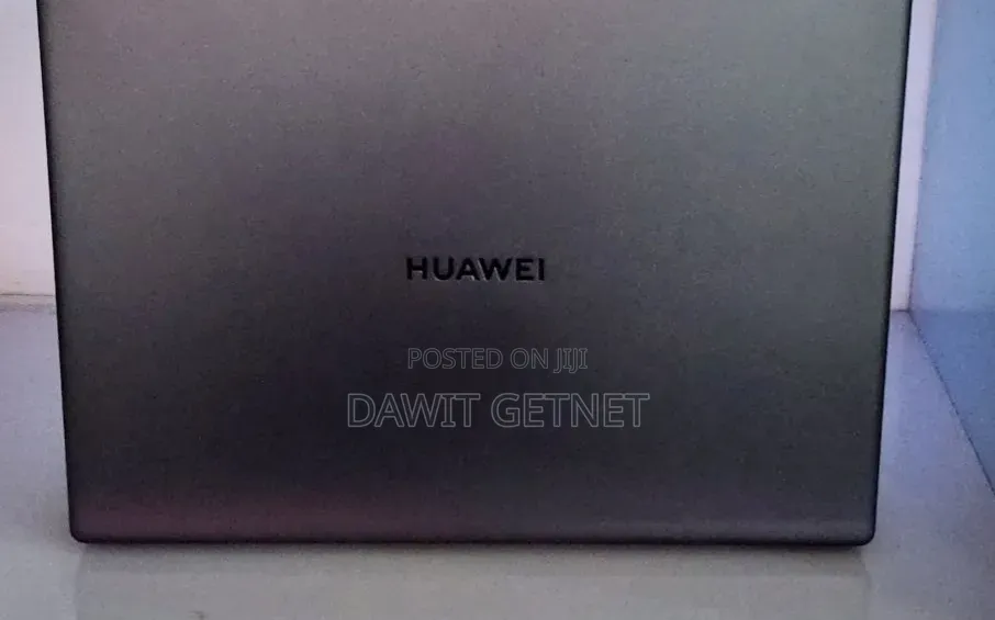 New Laptop Huawei MateBook 13 WRT-W19E 16GB Intel Core i7 SSD 512GB