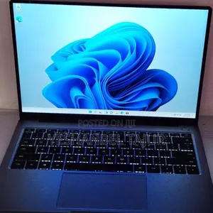 New Laptop Huawei MateBook 13 WRT-W29E 16GB Intel Core i7 SSD 512GB