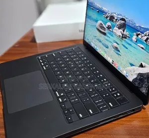 New Laptop Apple MacBook Pro 16GB Apple M5 SSD 512GB