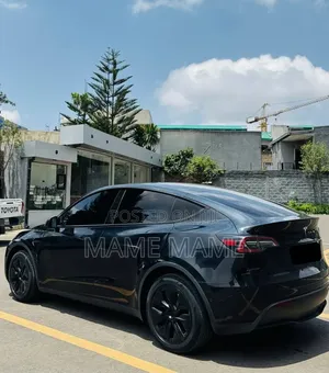 Tesla Model Y 2024 Black