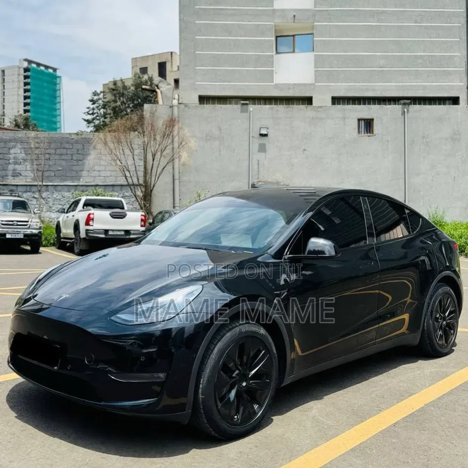 Tesla Model Y 2024 Black