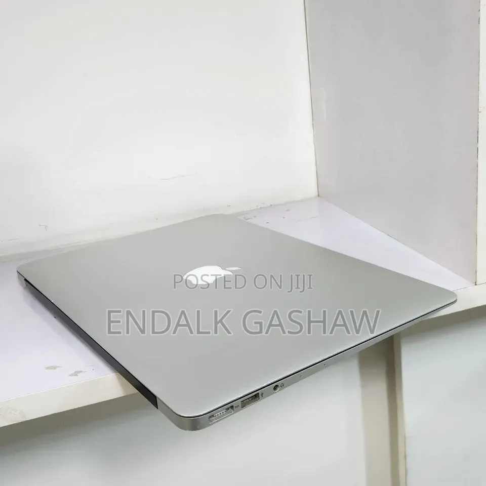New Laptop Apple MacBook Air 2015 8GB Intel Core i5 SSD 256GB