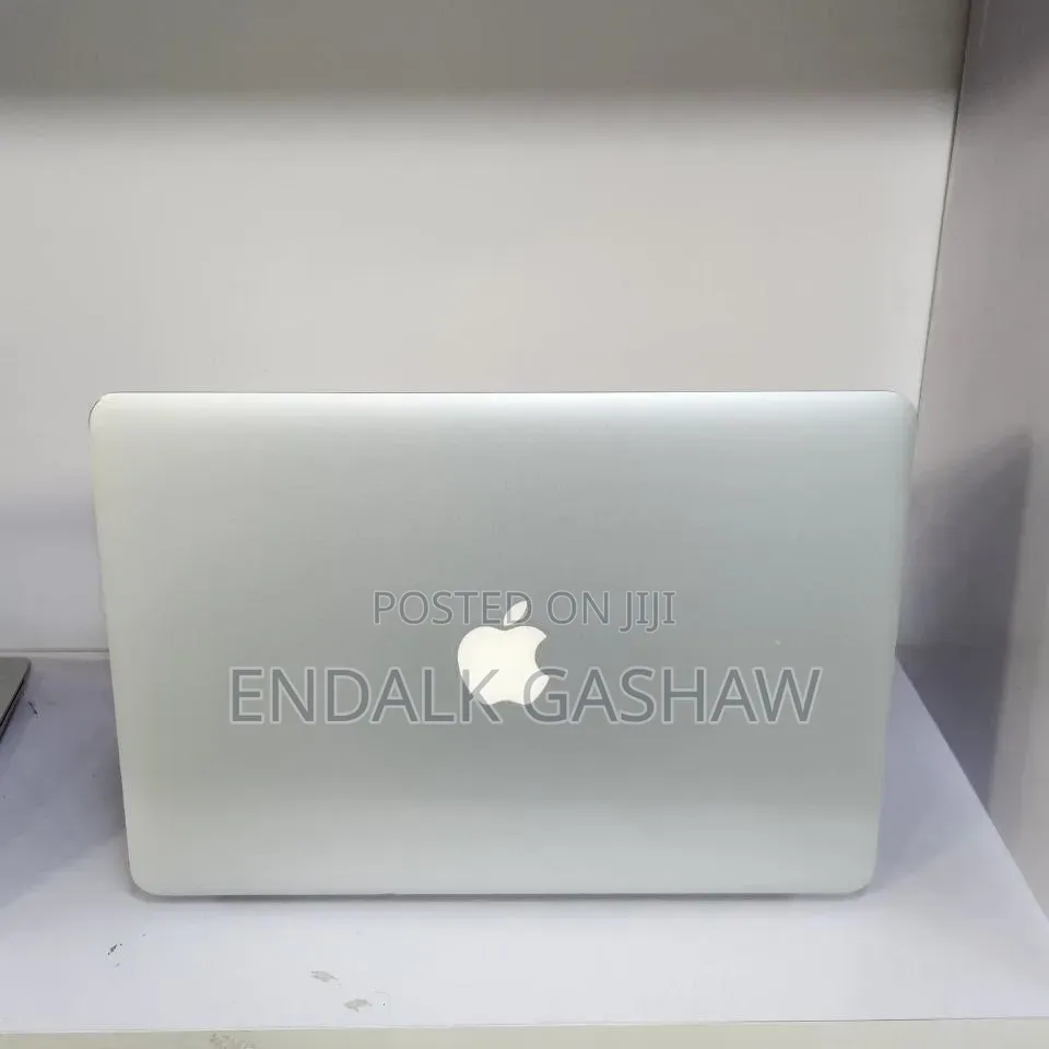 New Laptop Apple MacBook Air 2015 8GB Intel Core i5 SSD 256GB