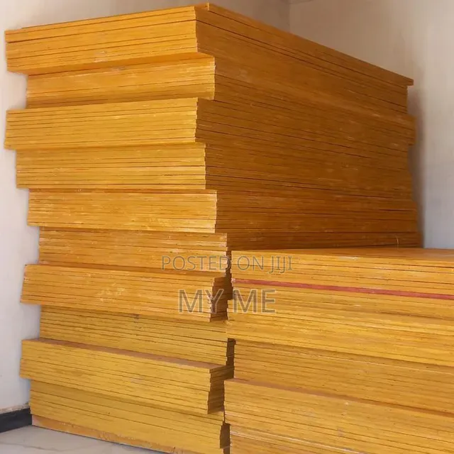 ፕሬይውድ (Plywood)18mm.በፈለጉት ብዛትና ጥራት እናቀርባለን.ጥራቱን የጠበቀ.ፕላይውድ ከፈለጉ ከኛ ይዘዙ