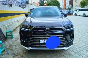 Toyota Grand Highlander Hybrid 2024 Black