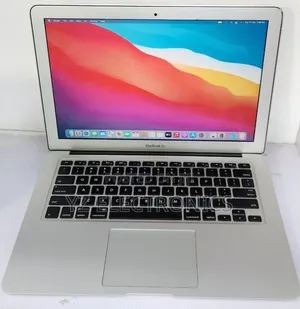 New Laptop Apple MacBook Pro 2017 8GB Intel Core i5 SSD 256GB