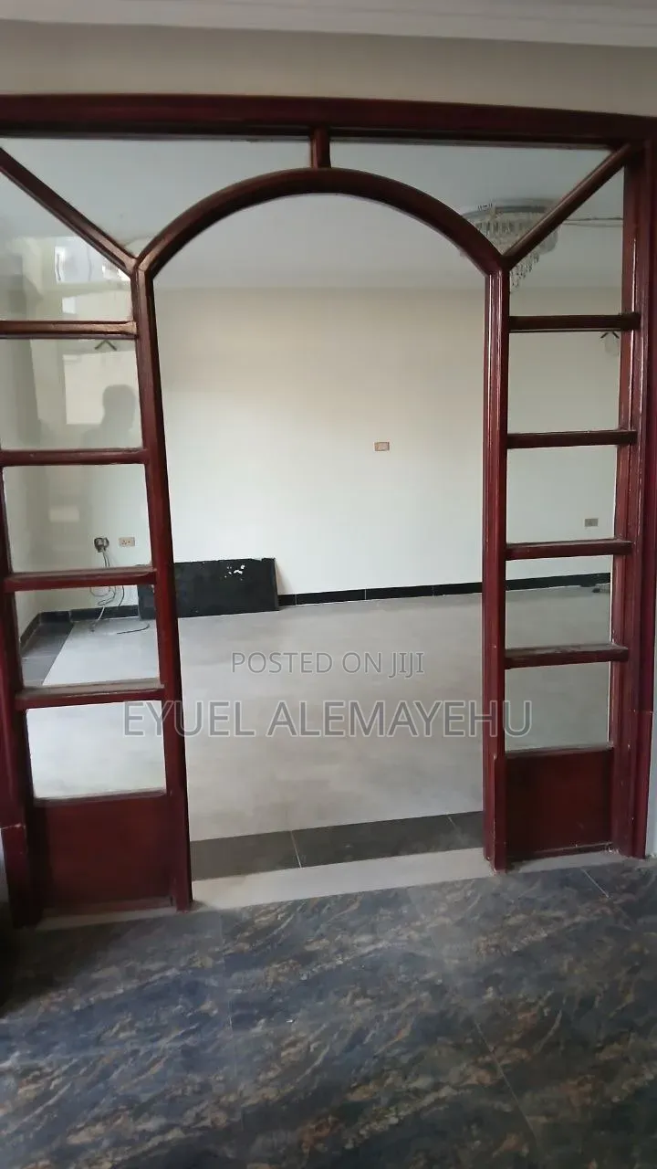 Furnished 6bdrm House in Yeka for sale
