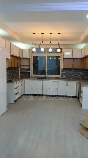 Furnished 6bdrm House in Yeka for sale