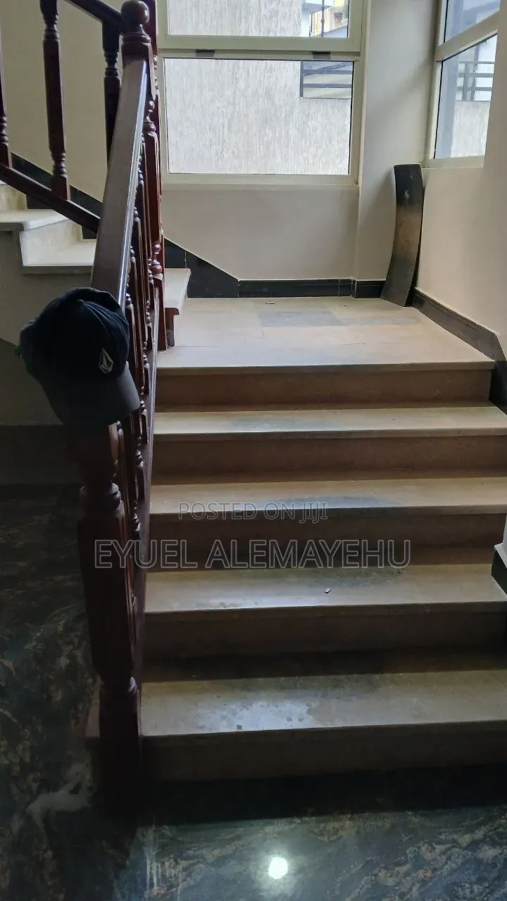 Furnished 6bdrm House in Yeka for sale