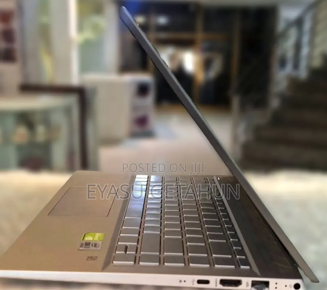 New Laptop HP Pavilion 15 16GB Intel Core i7 SSD 512GB