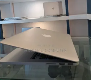New Laptop Apple MacBook Pro 8GB Intel Core i5 SSD 256GB