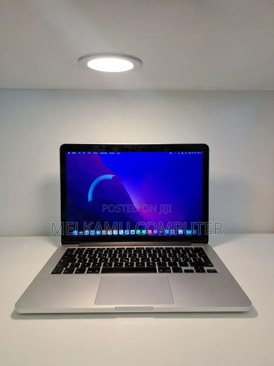 New Laptop Apple MacBook Pro 8GB Intel Core i5 SSD 256GB
