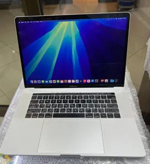 New Laptop Apple MacBook Pro 2018 16GB Intel Core i7 SSD 512GB