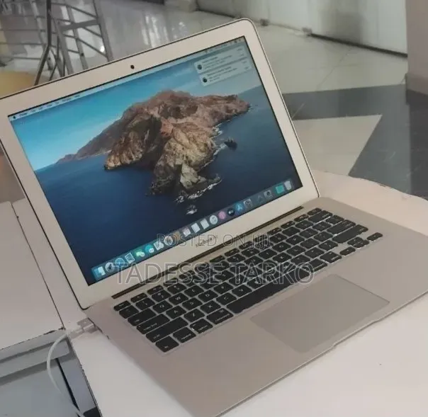 New Laptop Apple MacBook Air 2015 4GB Intel Core i5 SSD 256GB