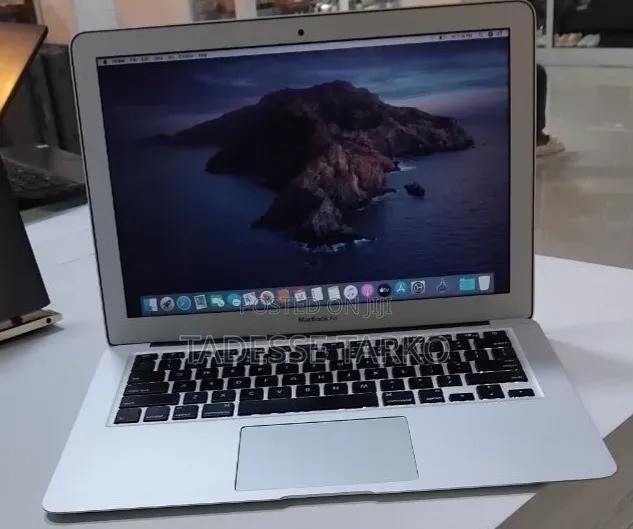 New Laptop Apple MacBook Air 2015 4GB Intel Core i5 SSD 256GB