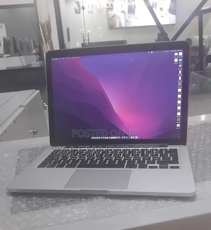New Laptop Apple MacBook Pro 2015 8GB Intel Core i5 SSD 128GB