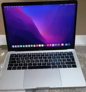 New Laptop Apple MacBook Pro 2017 16GB Intel Core i5 SSD 256GB