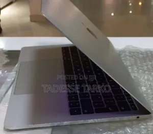 New Laptop Apple MacBook Pro 2017 16GB Intel Core i5 SSD 256GB