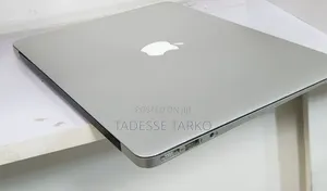 New Laptop Apple MacBook Air 2017 8GB Intel Core i5 SSD 256GB