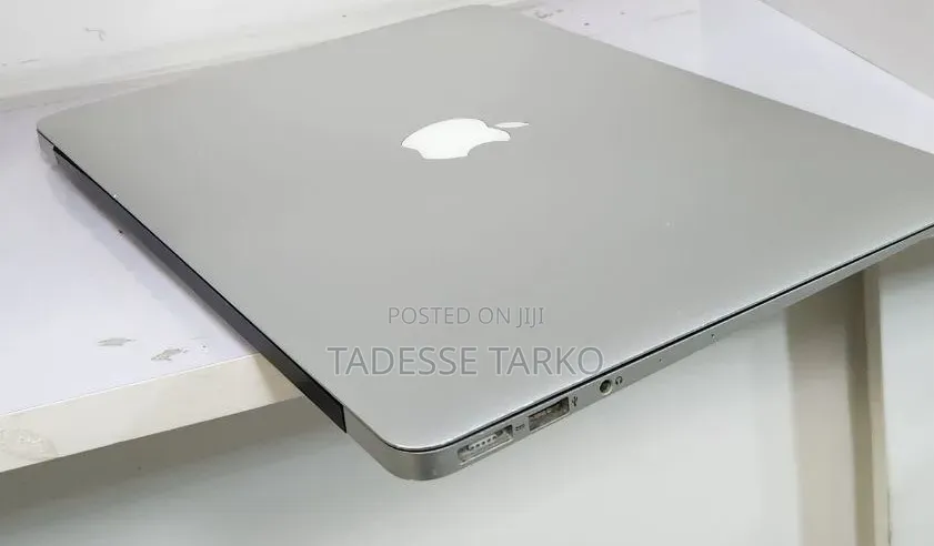 New Laptop Apple MacBook Air 2017 8GB Intel Core i5 SSD 256GB