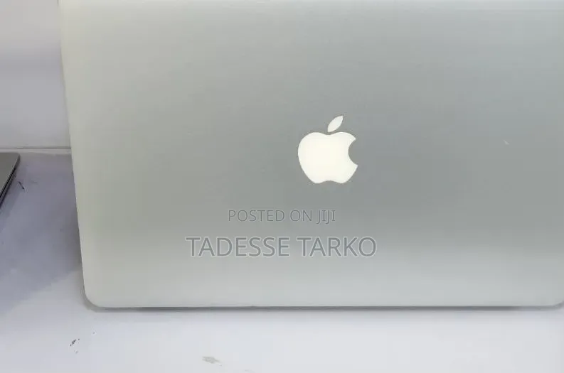 New Laptop Apple MacBook Air 2017 8GB Intel Core i5 SSD 256GB