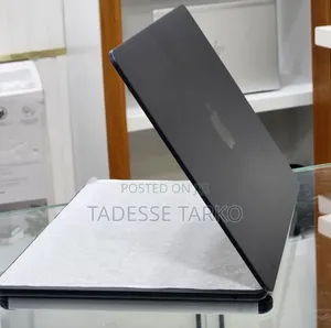 New Laptop Apple MacBook Pro 2024 M4 14-inch 16GB Apple M4 SSD 256GB