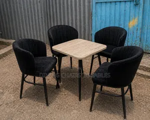አዲስ የሬስቶራንት ወንበርና ጠረጼዛ